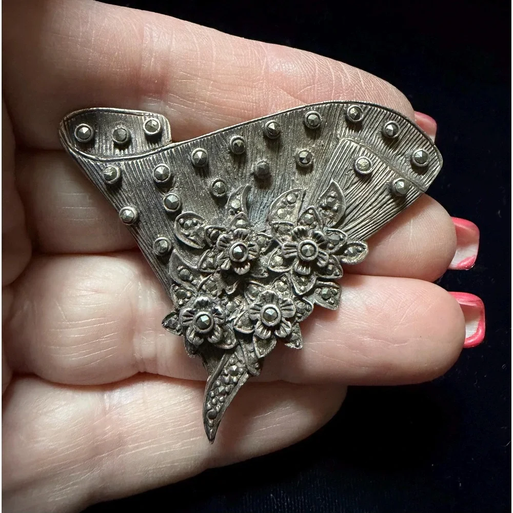 Victorian Style Sterling Silver & Marcasite Brooch Fan Flowers